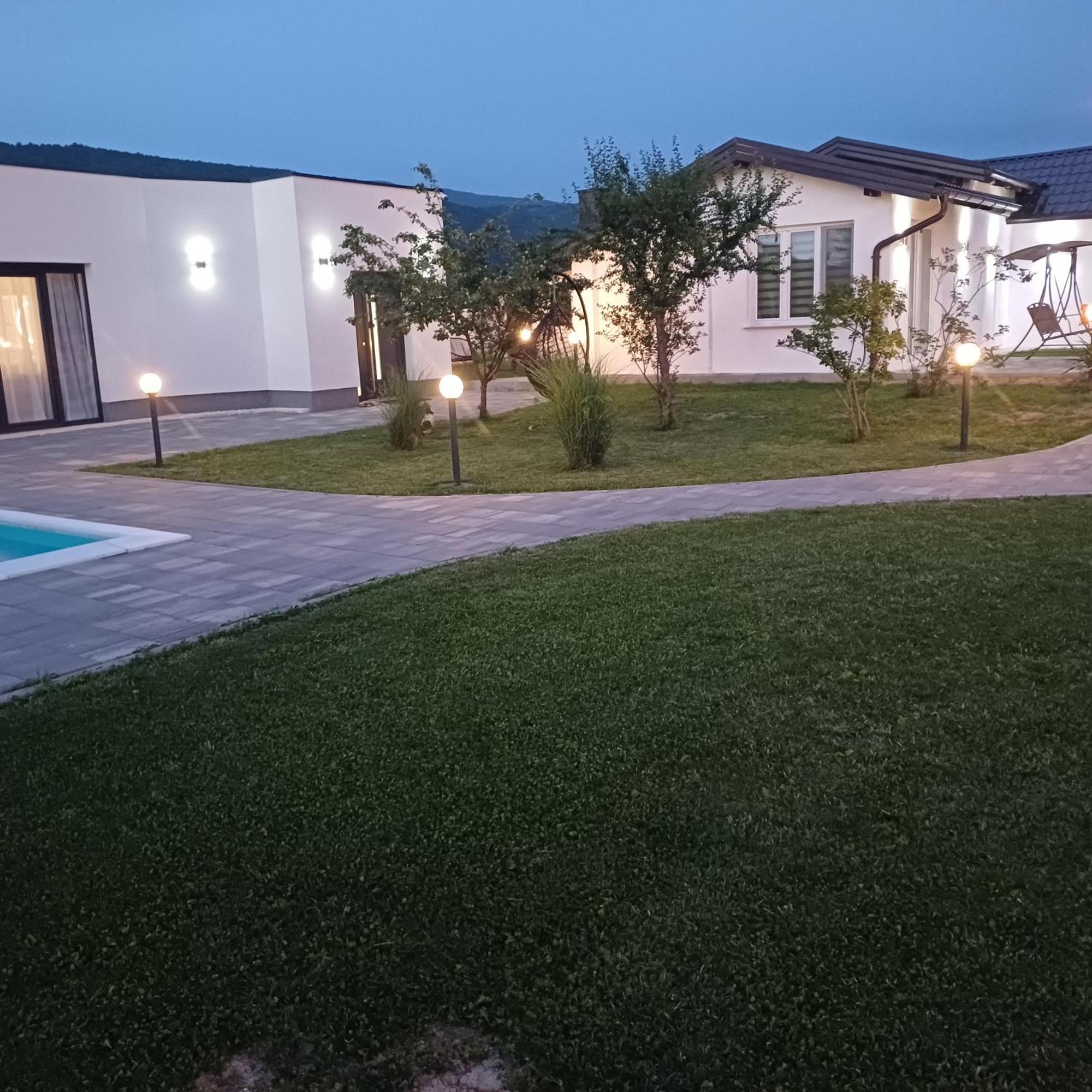Family Estate Hadzalova Avlija Villa Bihać Eksteriør billede
